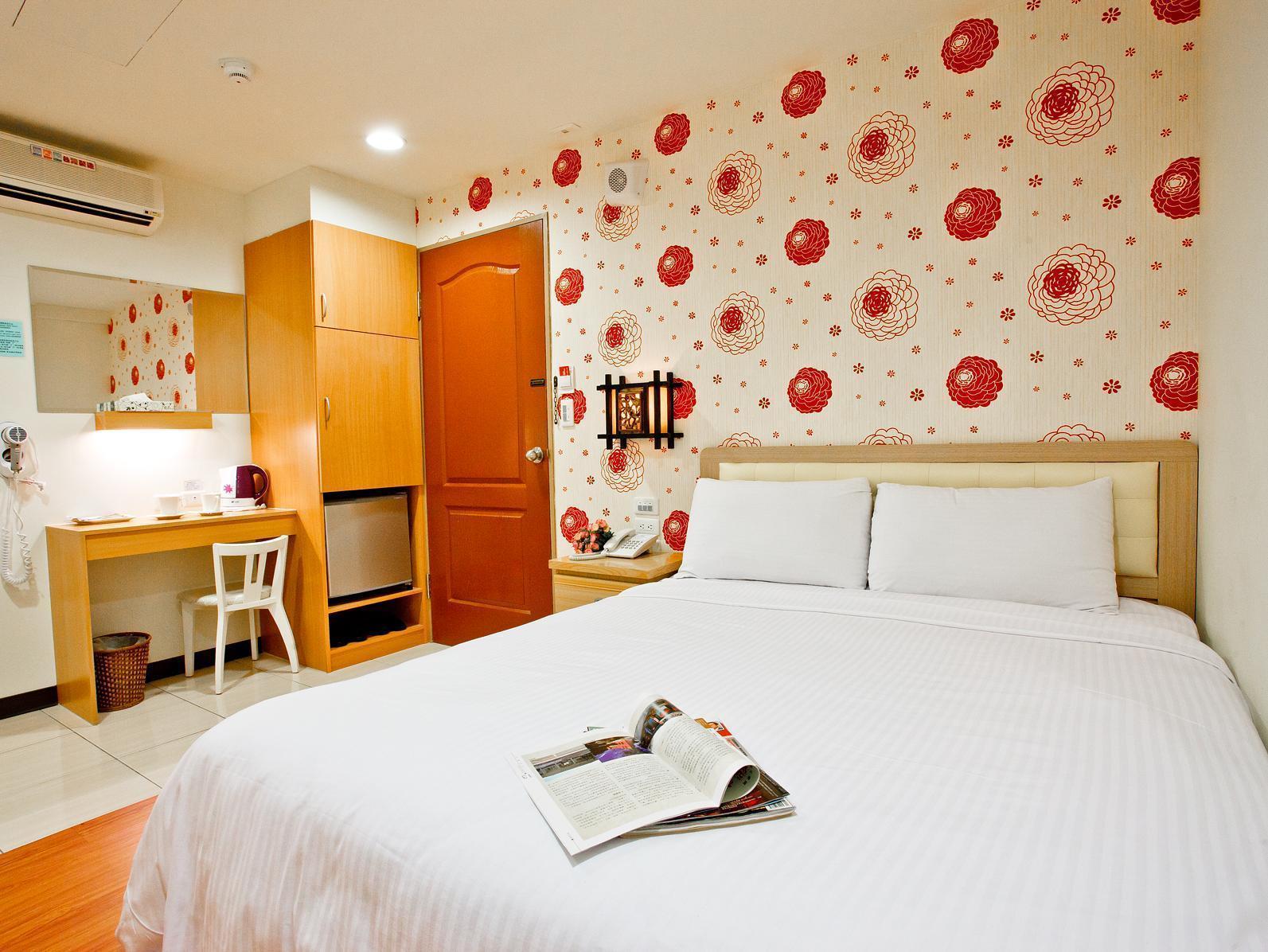 Green Park Commercial Hotel Tainan Buitenkant foto